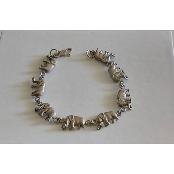 Vintage Jewelry - Pretty Vintage Elephant Design Tennis Style Link Bracelet~925 Sterling Silver